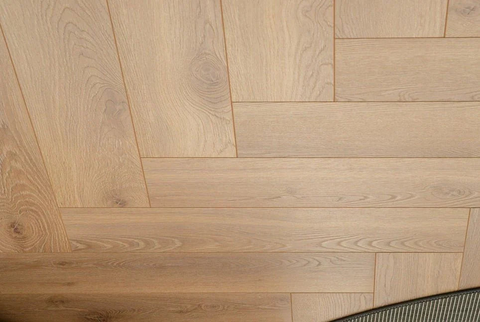 Die Vorteile von Laminat mit V-Nut - Solzaleben.de