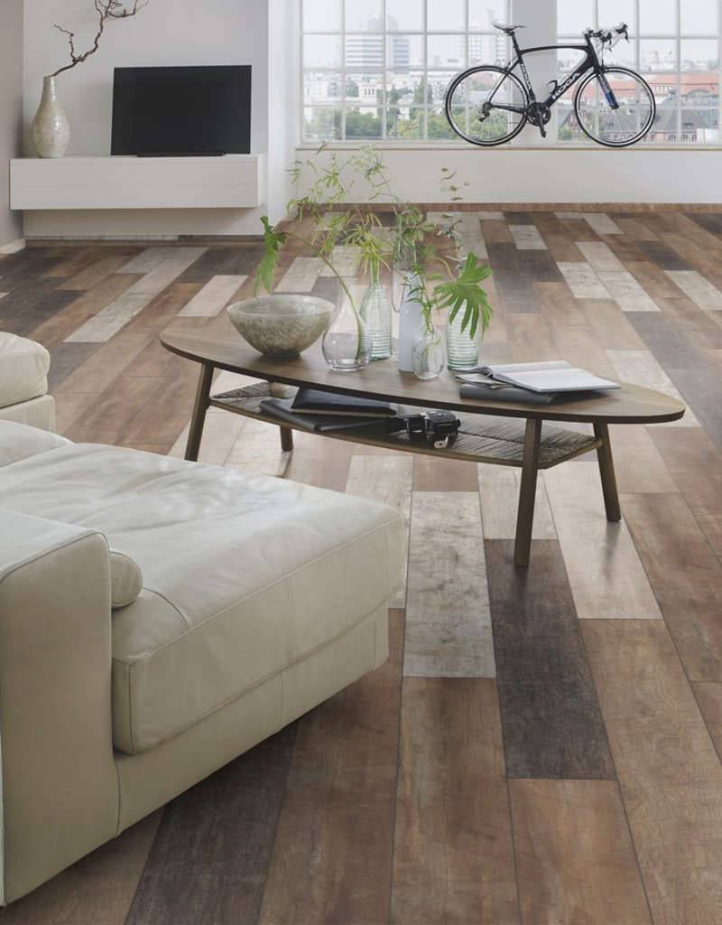 Floer Abgenutzte Dielen Dunkel Altholz Laminat FLR - 1528 - Solzaleben.de