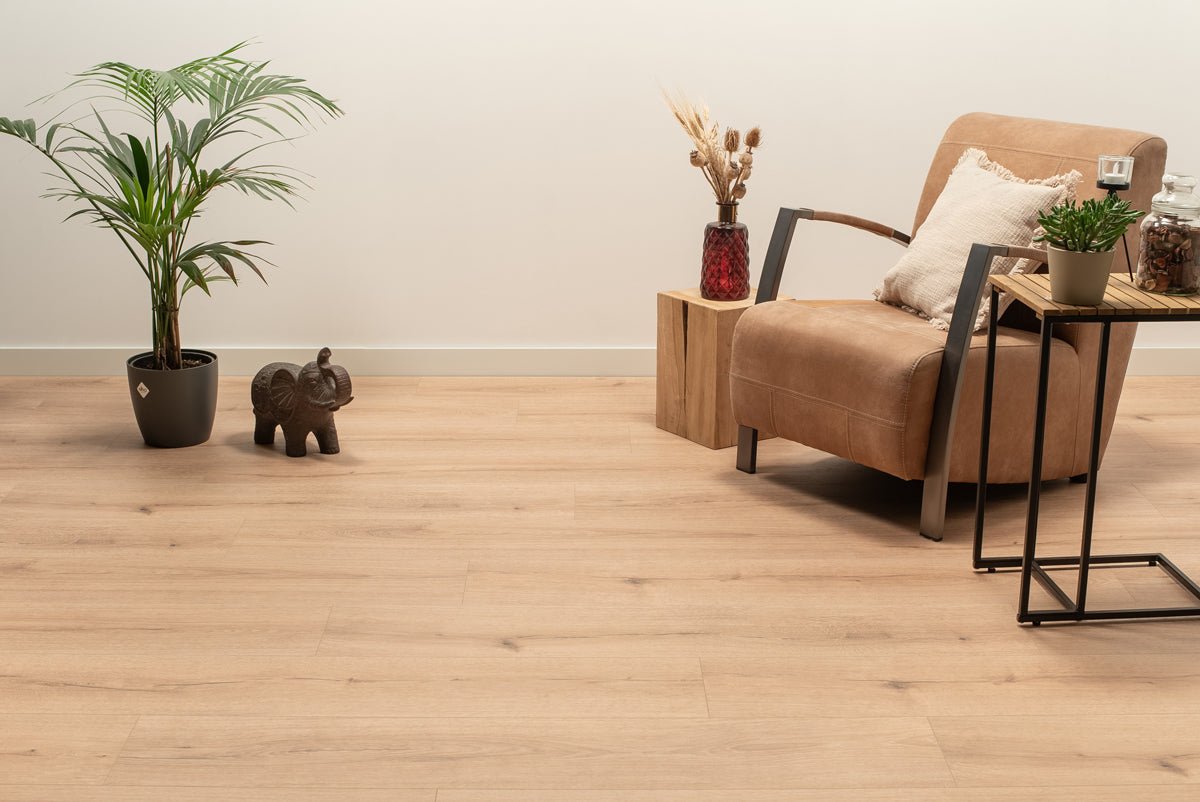 Floer Bergamo Eiche Braun Städte Laminat FLR - 1422 - Solzaleben.de