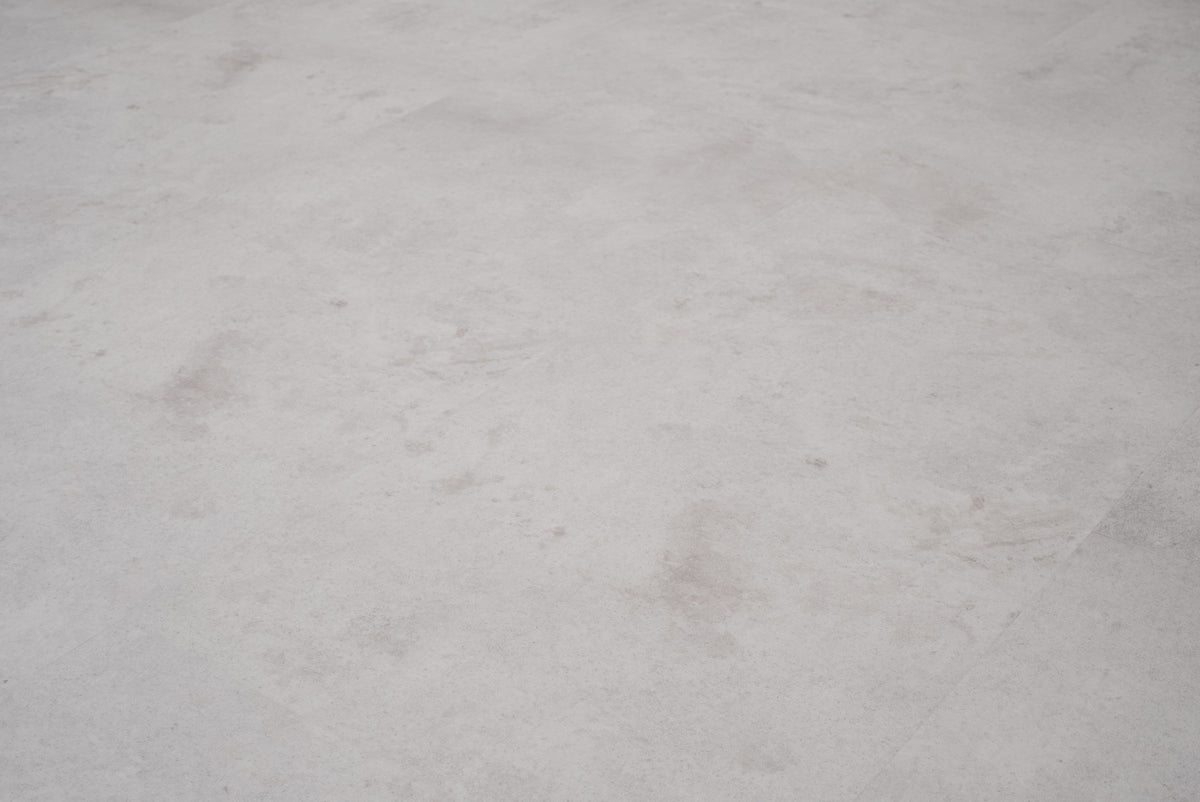 Floer Betonlook Hellgrau Klebe - Vinyl Fliesen FLR - 3613 - Solzaleben.de