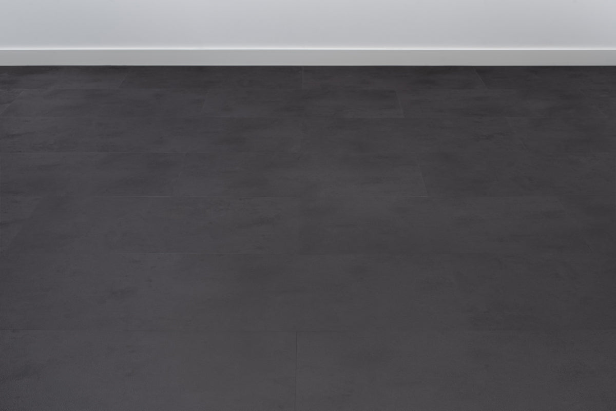 Floer Betonlook Schwarz Klebe - Vinyl Fliesen FLR - 3610 - Solzaleben.de
