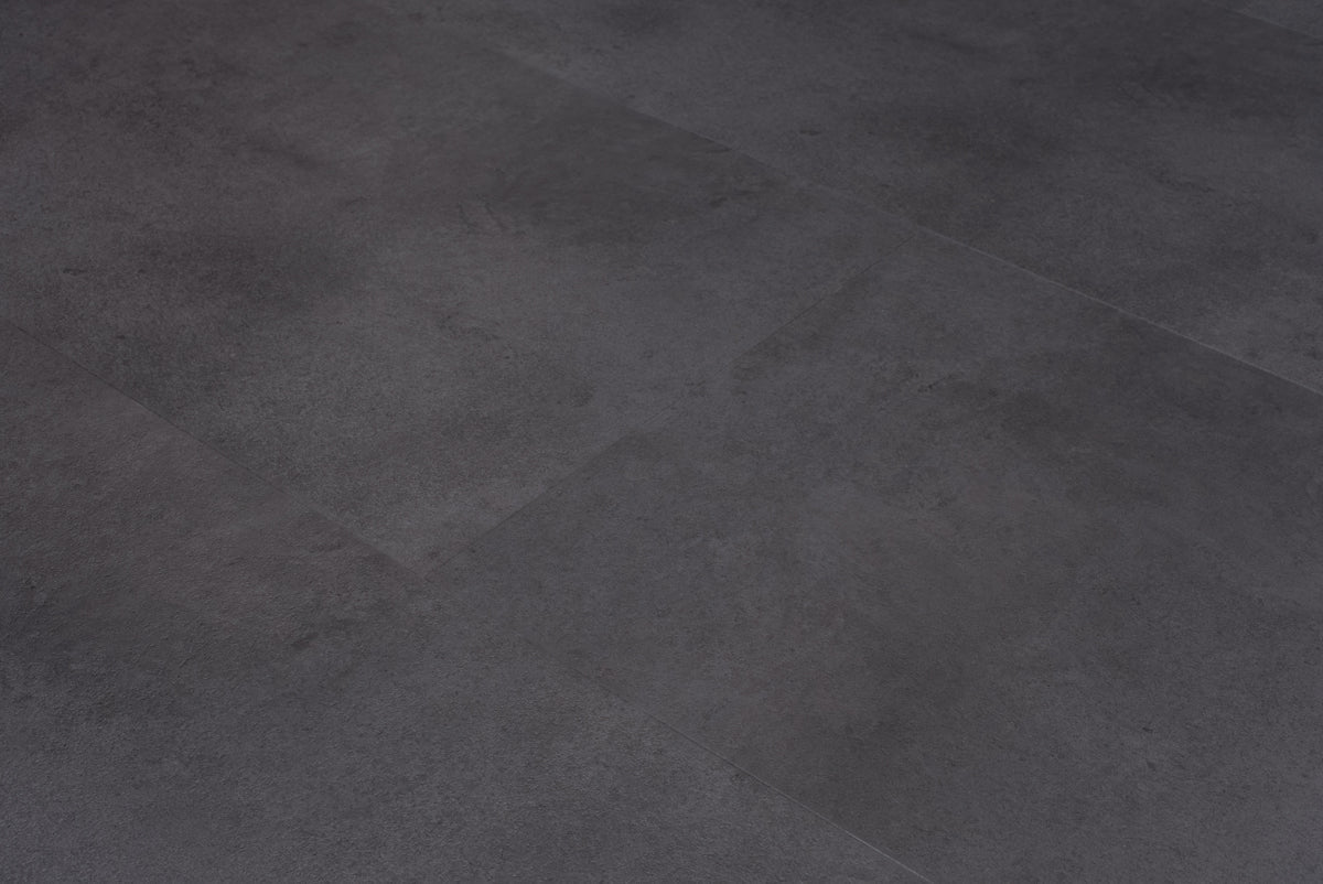 Floer Betonlook Schwarz Klebe - Vinyl Fliesen FLR - 3610 - Solzaleben.de