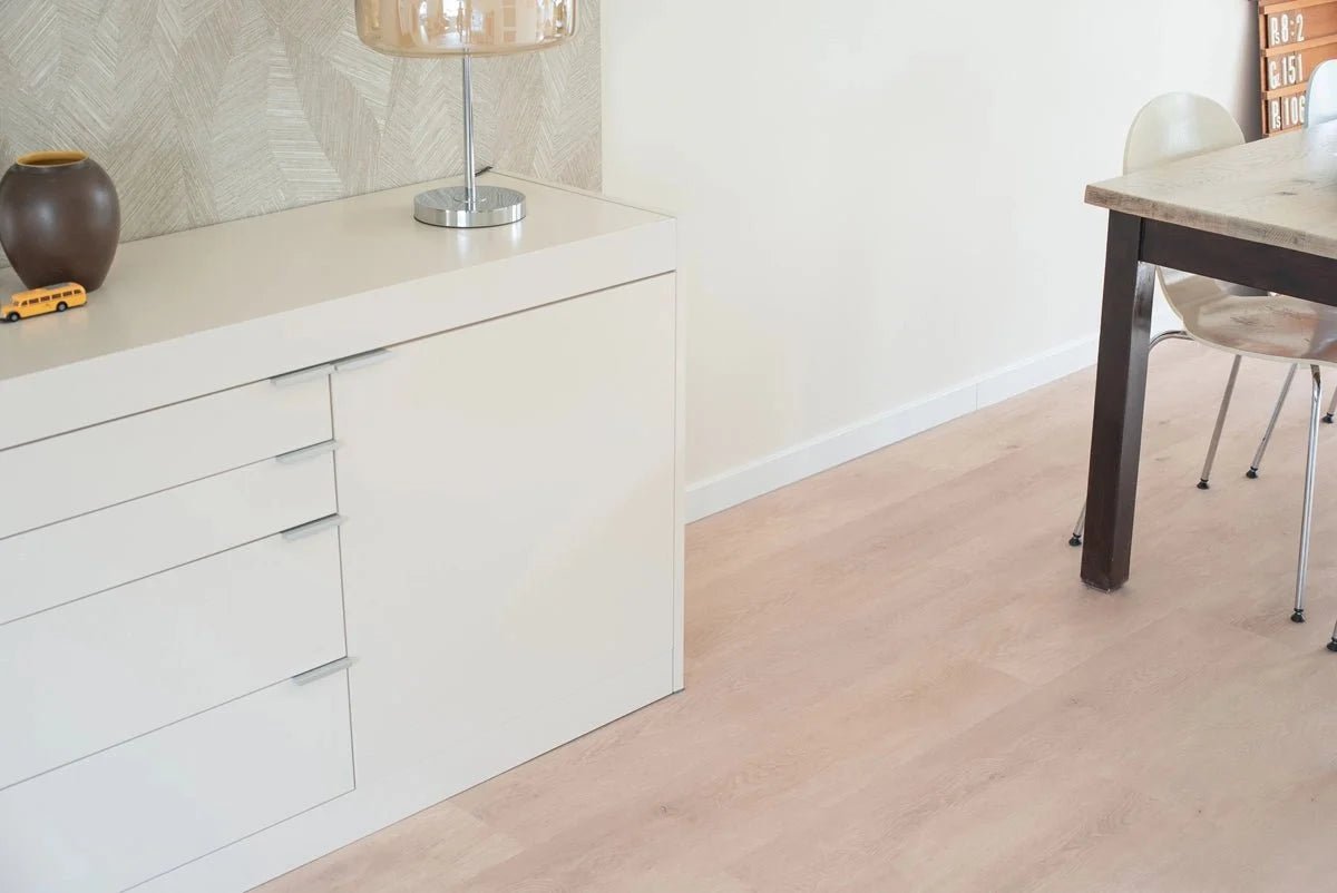 Floer Bibury Beige Eiche Dörfer Klebe-Vinyl FLR-3036 - Solzaleben.de