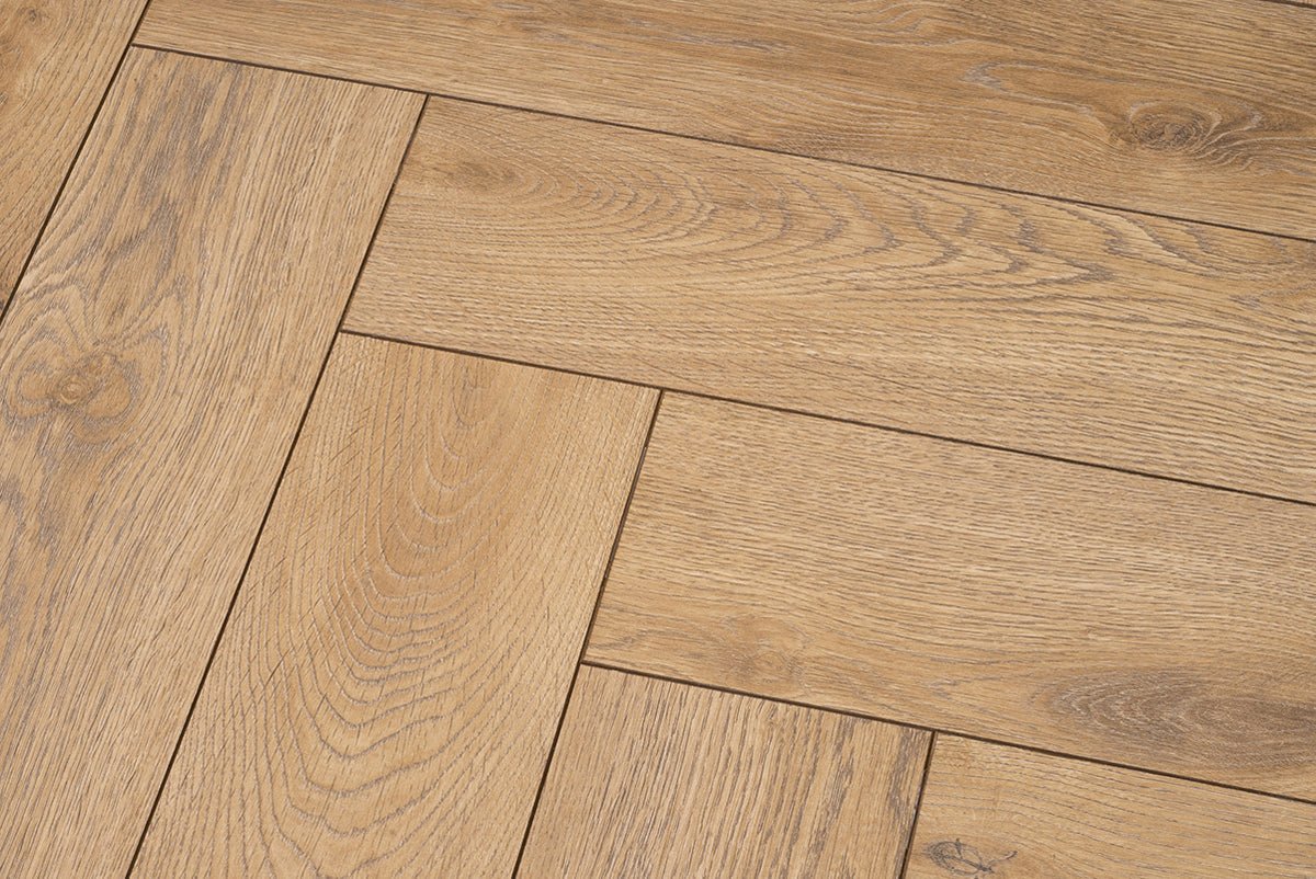 Floer Braun Eiche Fishgrät Laminat FLR - 1610 - Solzaleben.de