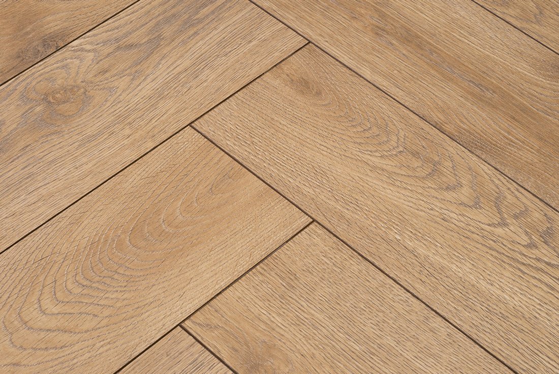 Floer Braun Eiche Fishgrät Laminat FLR - 1610 - Solzaleben.de