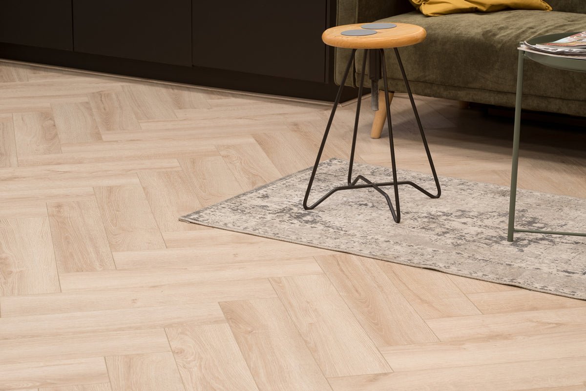 Floer Creme Eiche Fishgrät Laminat FLR - 1601 - Solzaleben.de