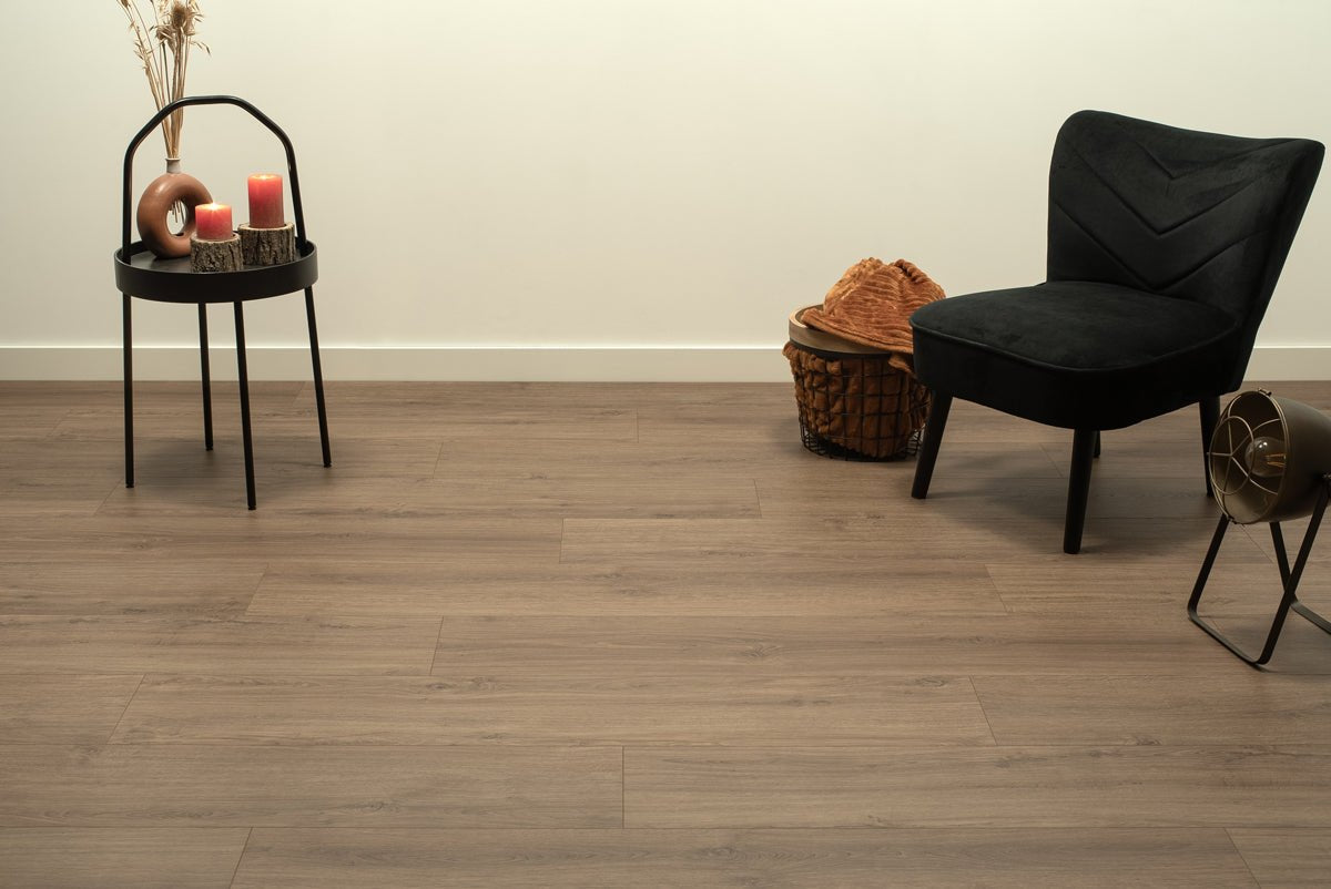 Floer Dublin Dunkelbraun Eiche Städte Laminat FLR - 1423 - Solzaleben.de