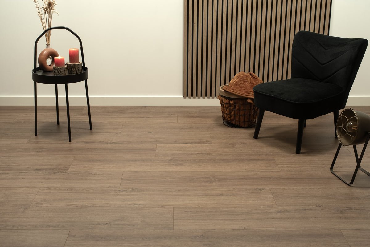 Floer Dublin Dunkelbraun Eiche Städte Laminat FLR - 1423 - Solzaleben.de