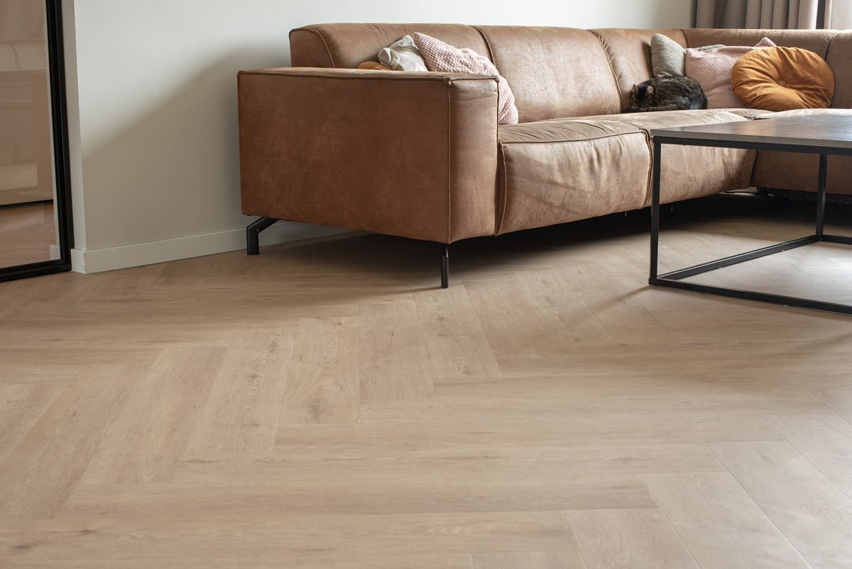 Floer Gaia Graubeige Walfischgrät Klebe - Vinyl FLR - 3527 - Solzaleben.de