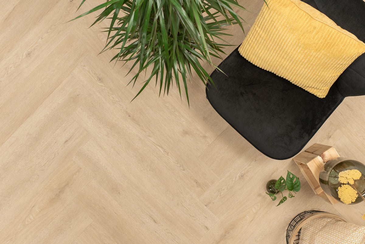 Floer Gaia Graubeige Walfischgrät Klebe - Vinyl FLR - 3527 - Solzaleben.de