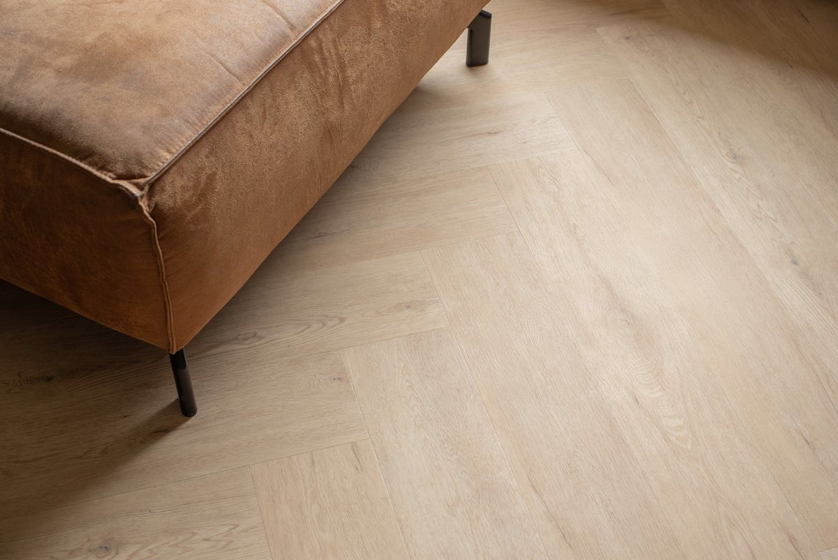 Floer Gaia Graubeige Walfischgrät Klebe - Vinyl FLR - 3527 - Solzaleben.de
