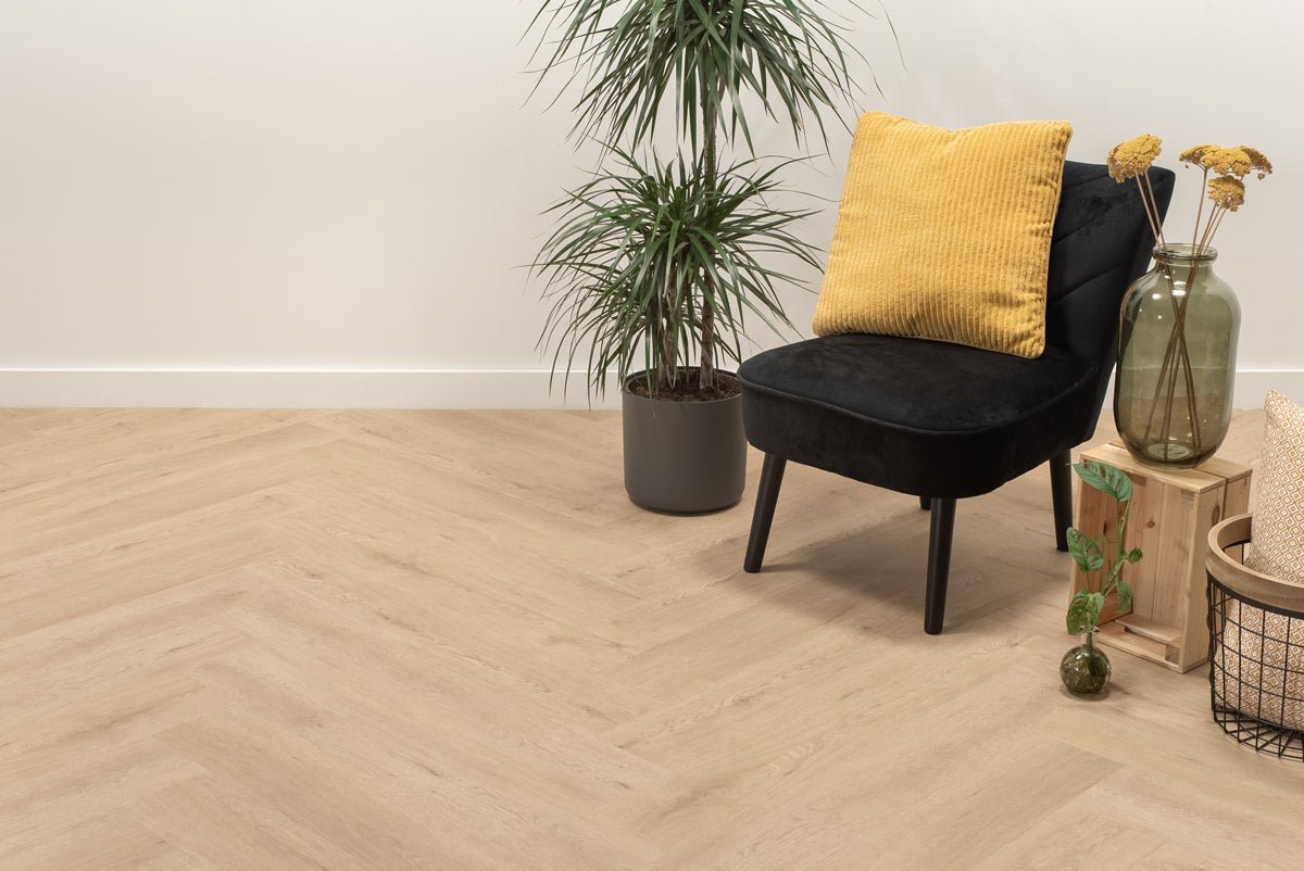 Floer Gaia Graubeige Walfischgrät Klebe - Vinyl FLR - 3527 - Solzaleben.de