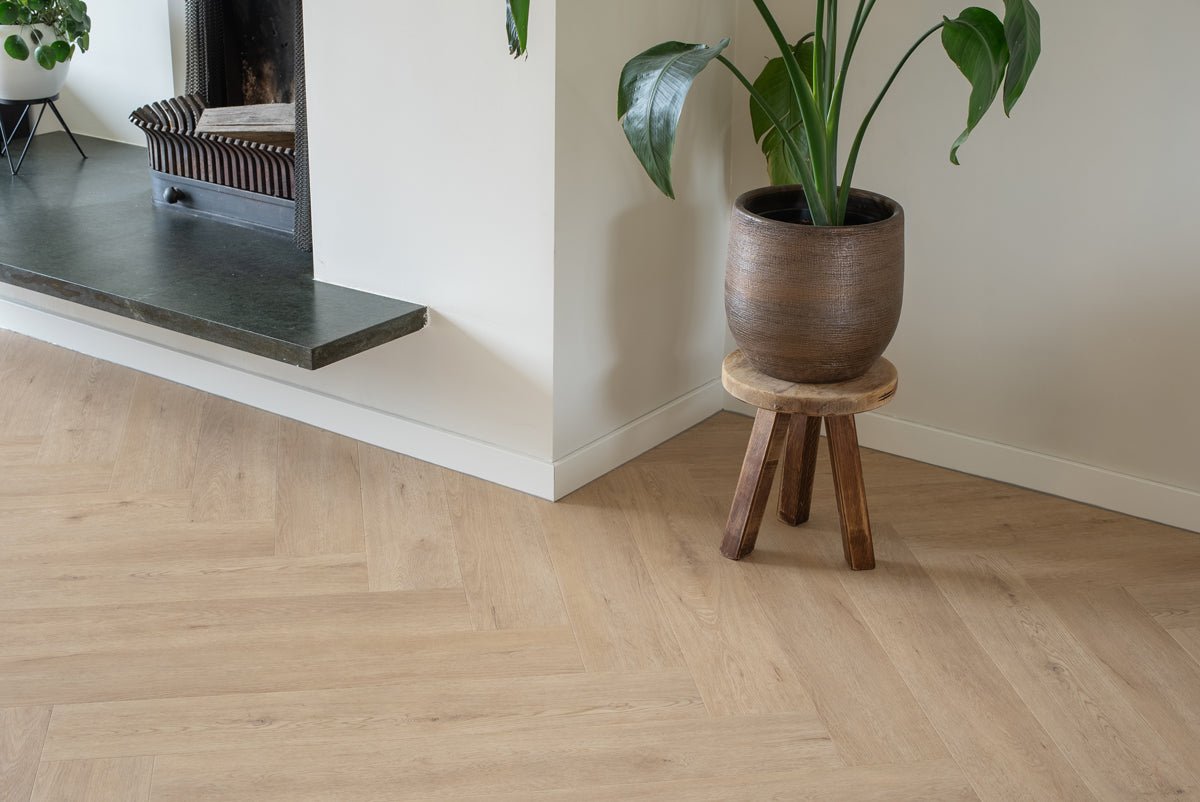 Floer Gaia Graubeige Walfischgrät Klebe - Vinyl FLR - 3527 - Solzaleben.de