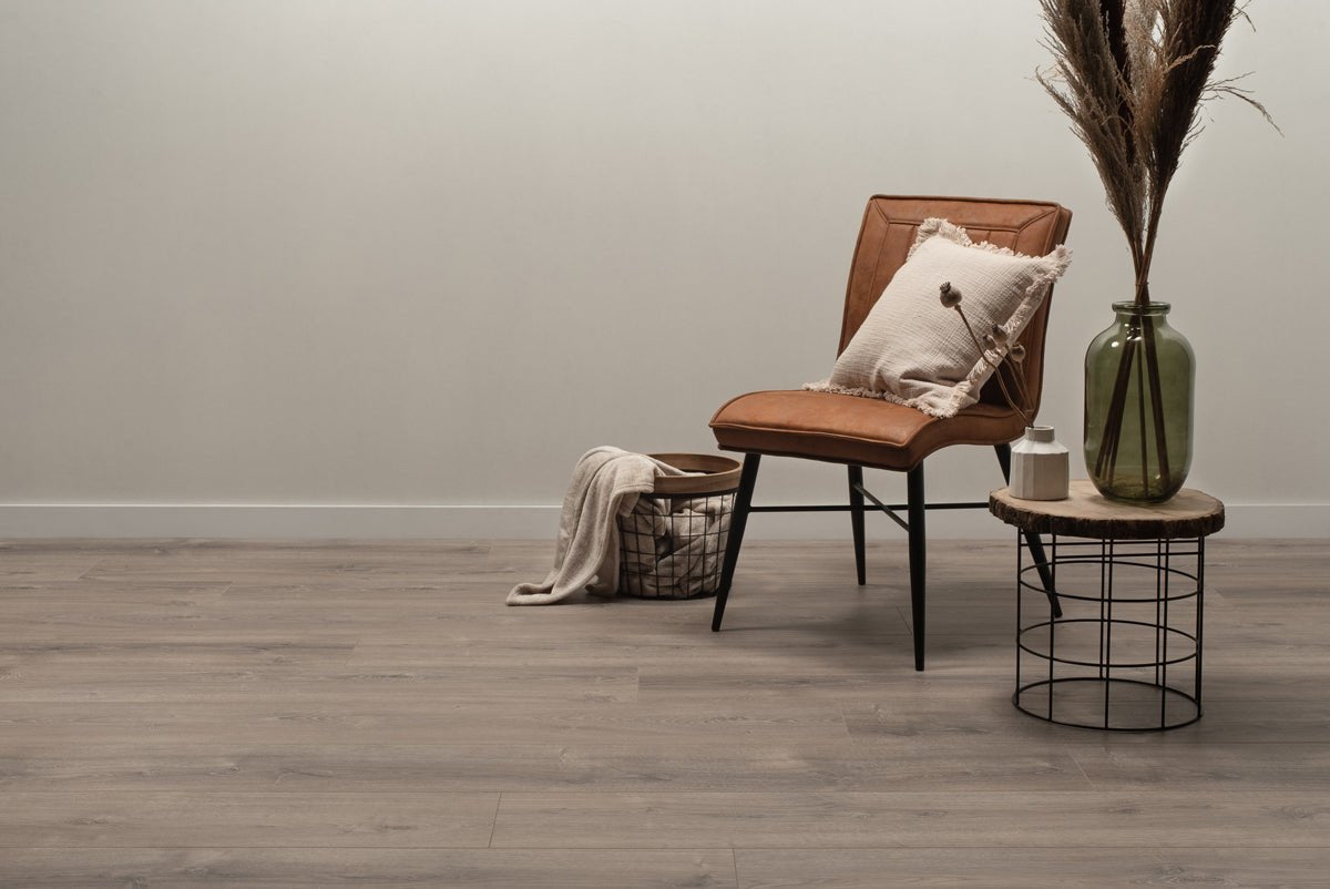 Floer Geräuchert Weiß Landhaus Laminat FLR-1707 - Solzaleben.de