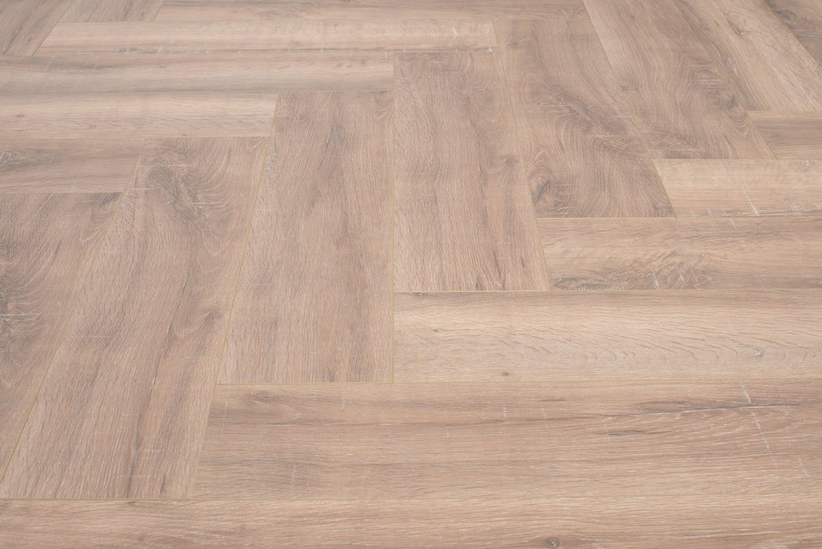 Floer Geräuchert Weiß Eiche Fishgrät Laminat FLR - 1607 - Solzaleben.de