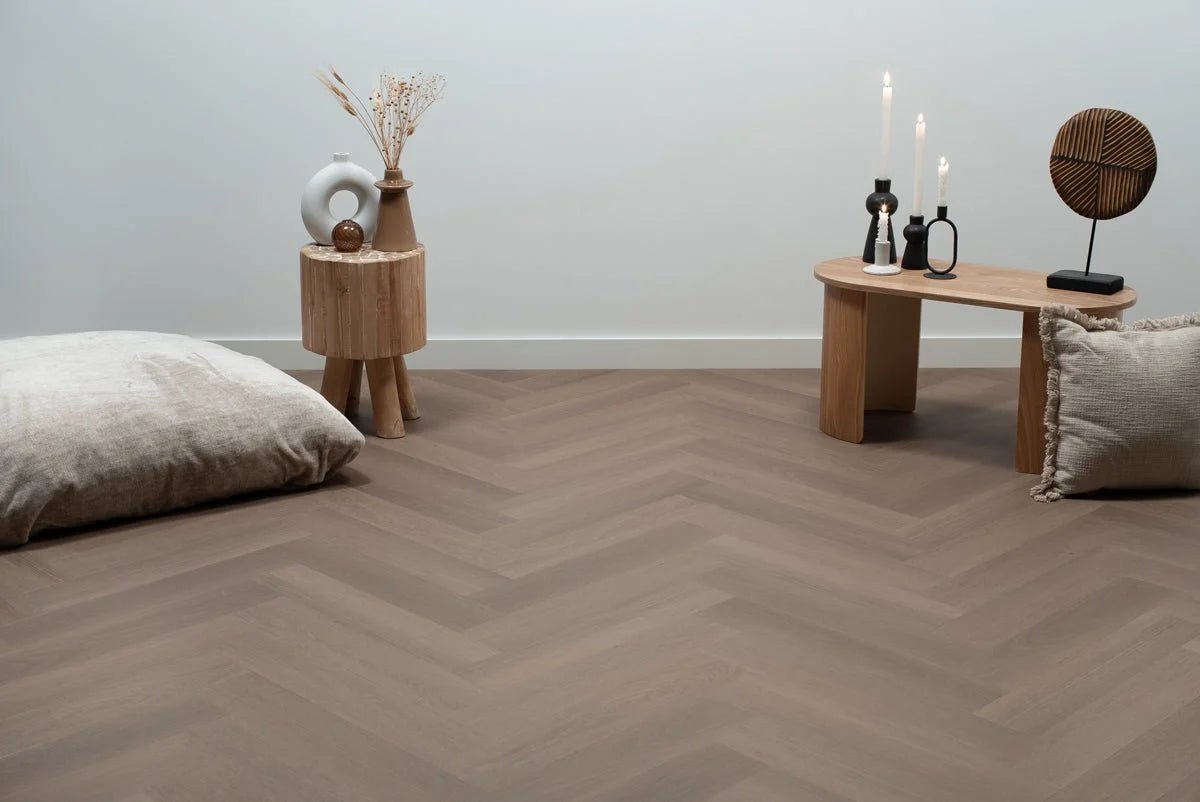Floer Greige Eiche Fishgrät Klebe-Vinyl FLR-3511 - Solzaleben.de