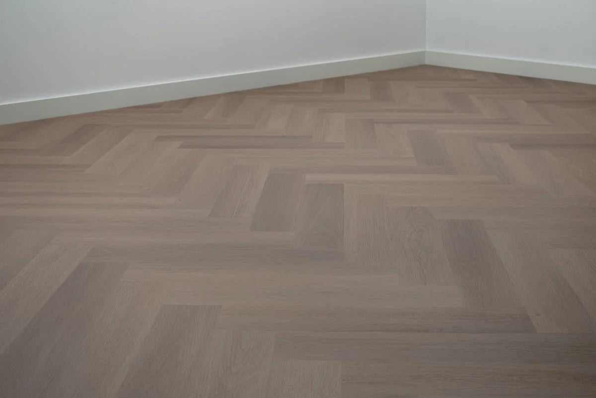 Floer Greige Eiche Fishgrät Klebe-Vinyl FLR-3511 - Solzaleben.de