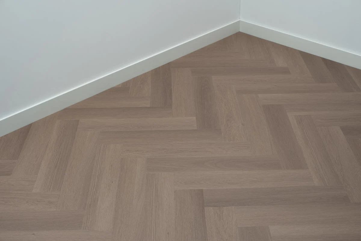 Floer Greige Eiche Fishgrät Klebe-Vinyl FLR-3511 - Solzaleben.de