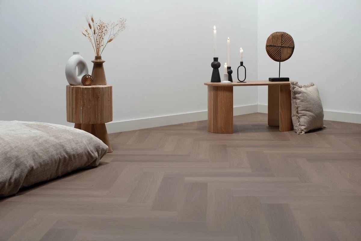 Floer Greige Eiche Fishgrät Klebe-Vinyl FLR-3511 - Solzaleben.de