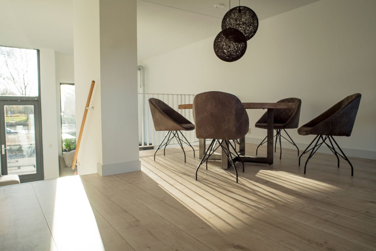 Floer Helle Eiche Landhaus Laminat FLR-1026 - Solzaleben.de