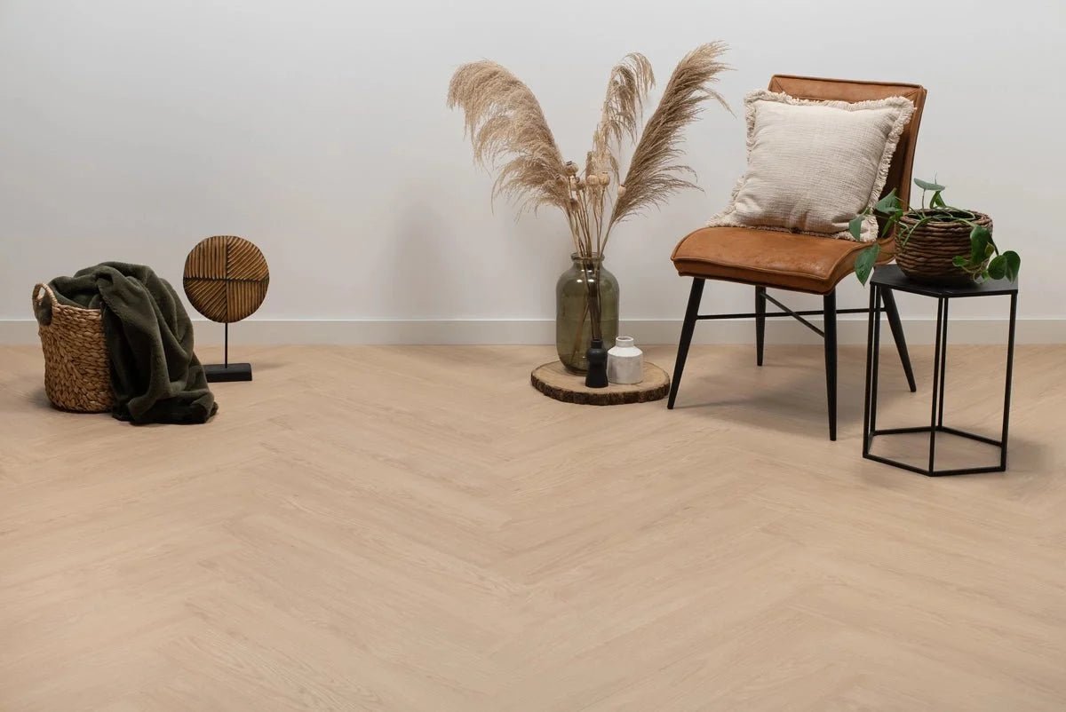 Floer Humphrey Hasel Braun Walfishgrät Laminat FLR-1616 - Solzaleben.de