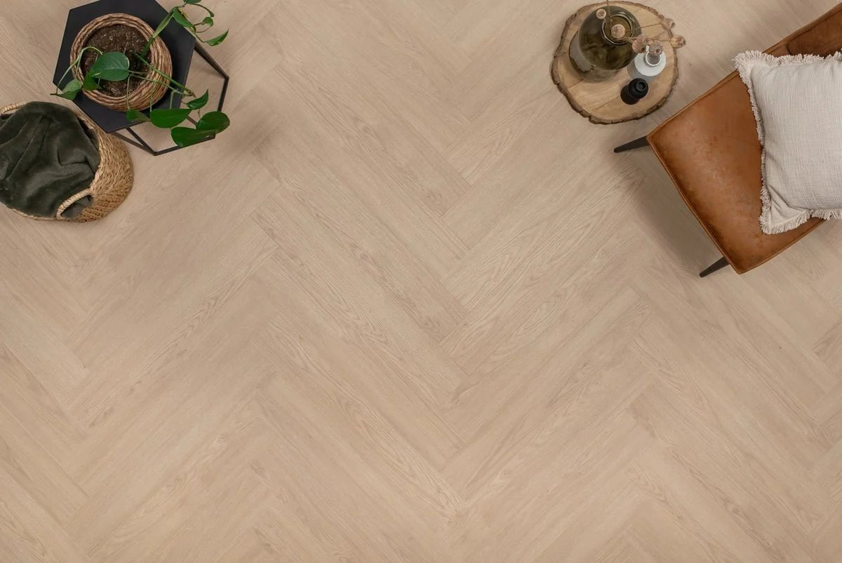 Floer Humphrey Hasel Braun Walfishgrät Laminat FLR-1616 - Solzaleben.de