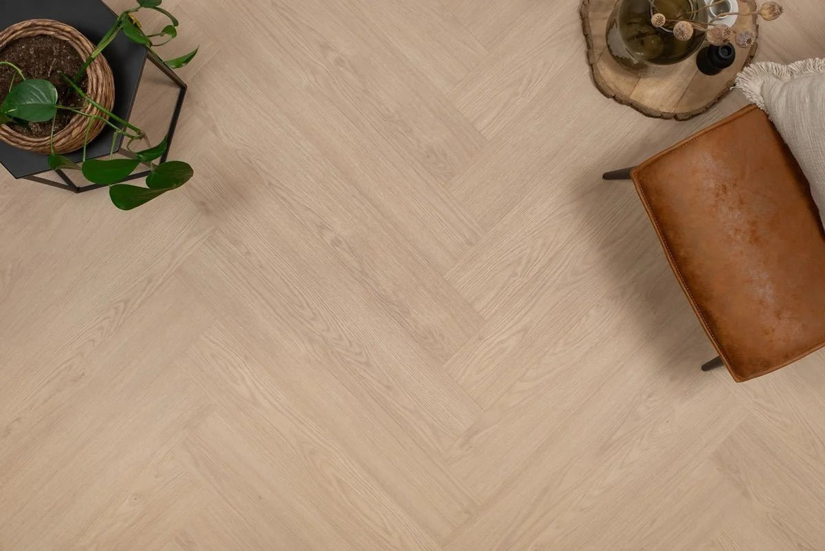 Floer Humphrey Hasel Braun Walfishgrät Laminat FLR-1616 - Solzaleben.de