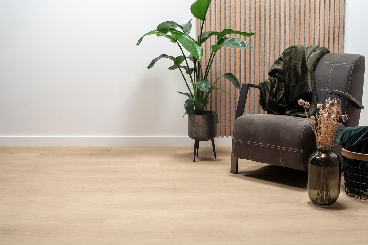 Floer Lavenham Hellbraun Eiche Dörfer Klebe-Vinyl FLR-3037 - Solzaleben.de