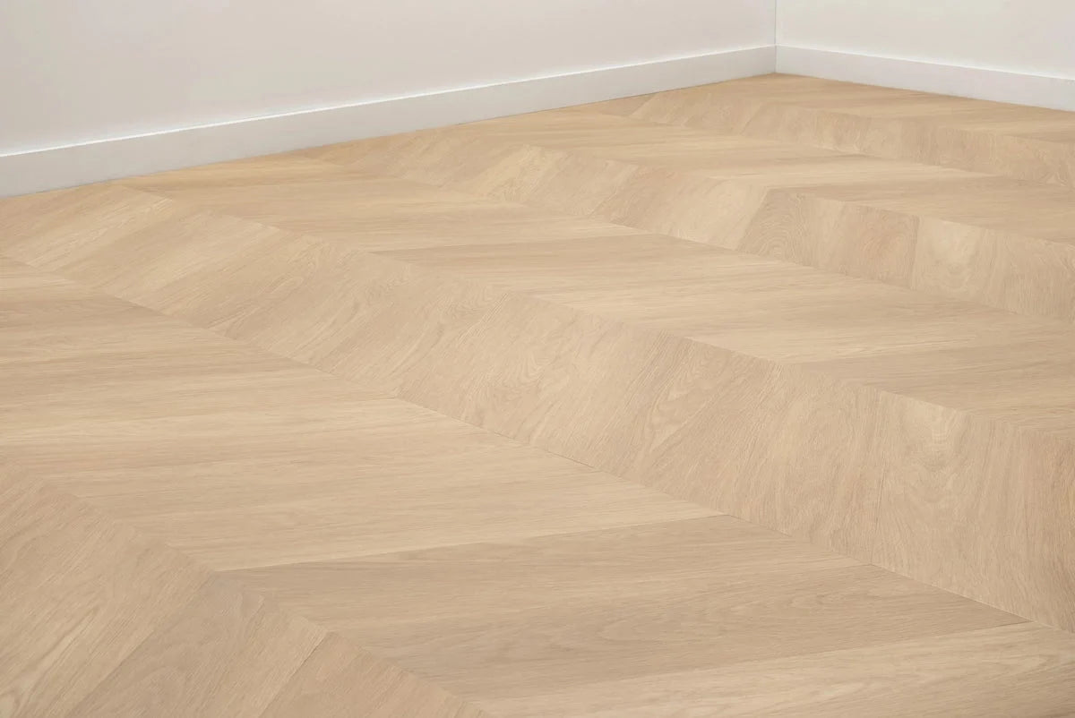 Floer Natur Eiche Chevron Klebe-Vinyl FLR-3571 - Solzaleben.de