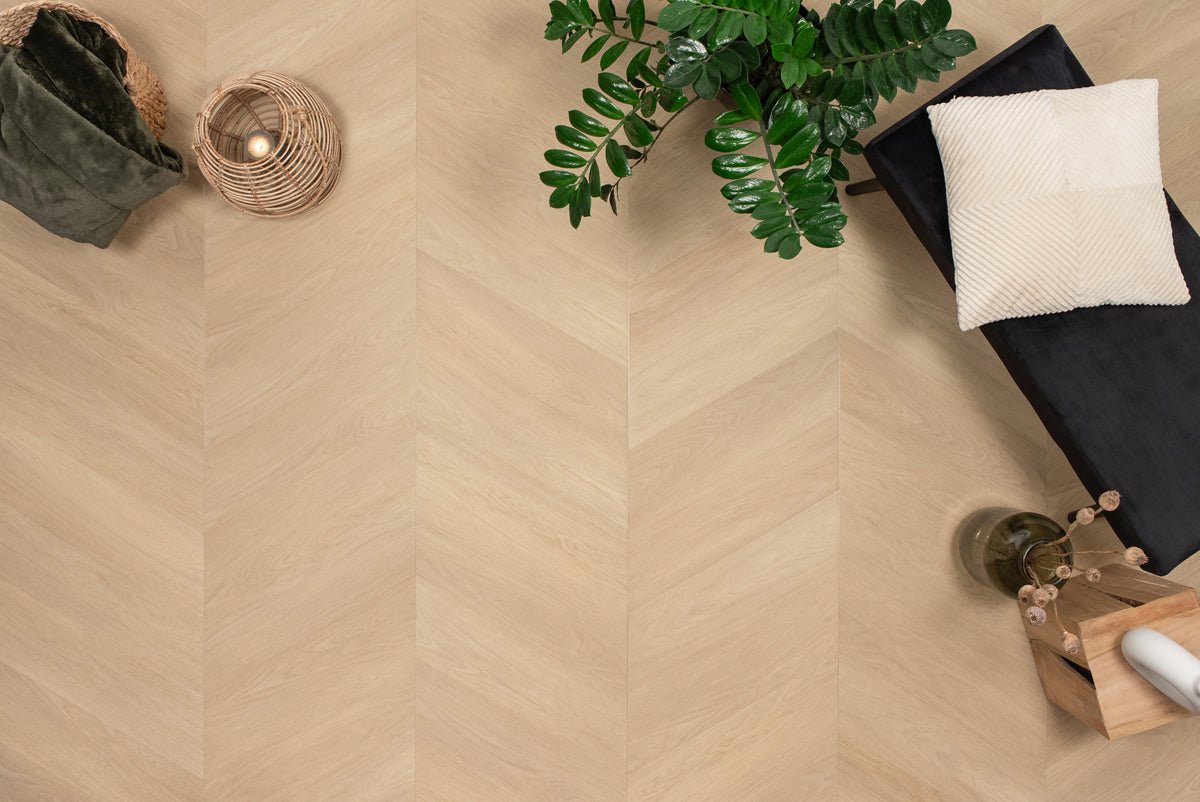 Floer Natur Eiche Chevron Klebe - Vinyl FLR - 3571 - Solzaleben.de
