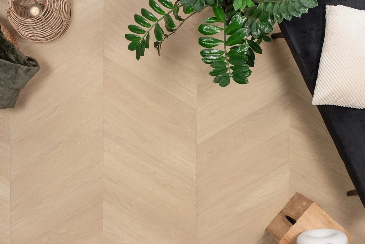 Floer Natur Eiche Chevron Klebe-Vinyl FLR-3571 - Solzaleben.de