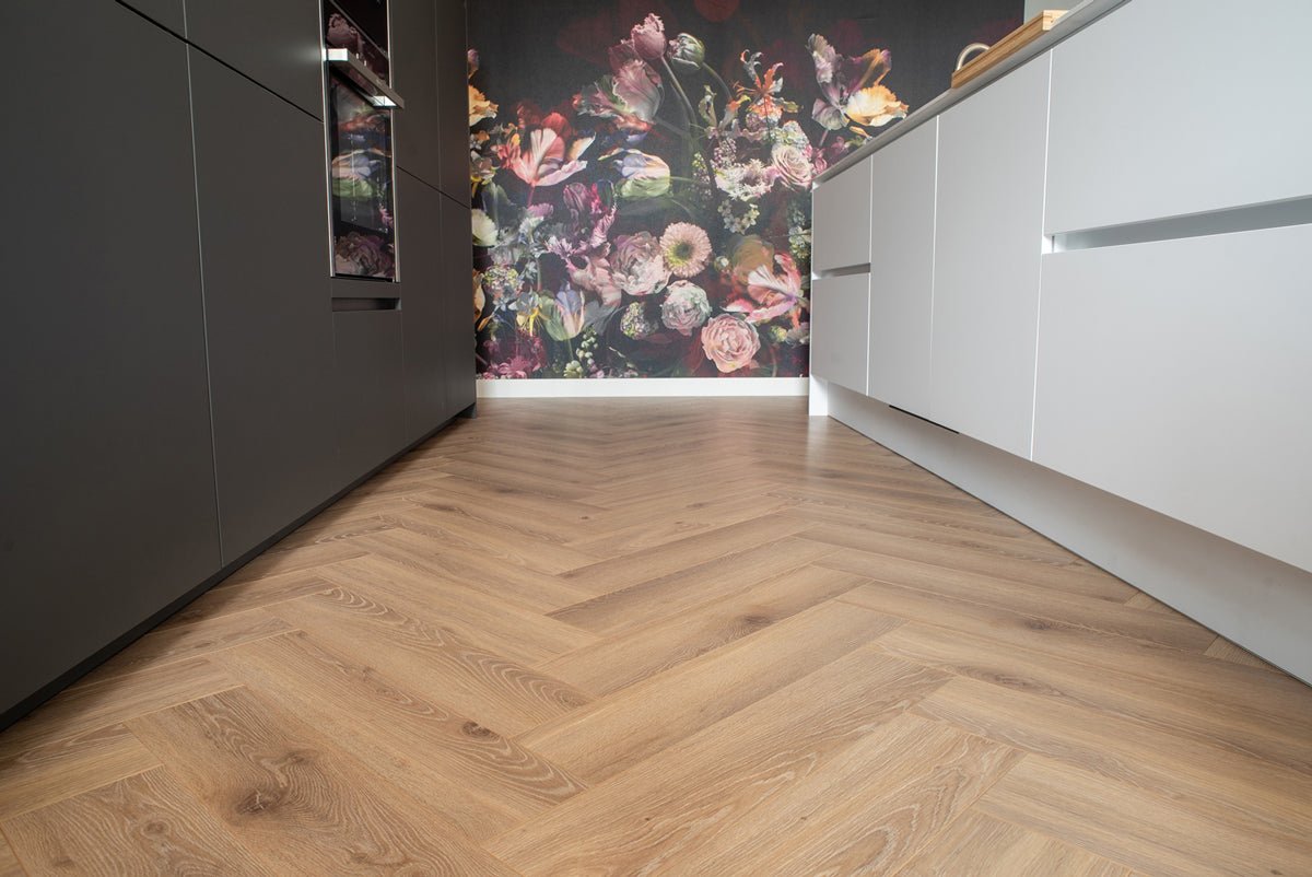 Floer Natur Eiche Fishgrät Laminat FLR - 1603 - Solzaleben.de