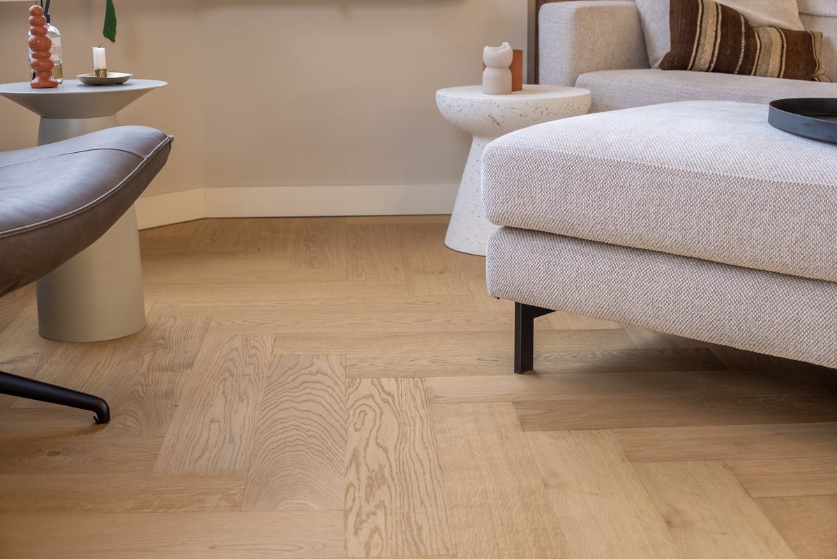 Floer Reine Eiche Hybrid Holz Fishgrät FLR - 5015 - Solzaleben.de