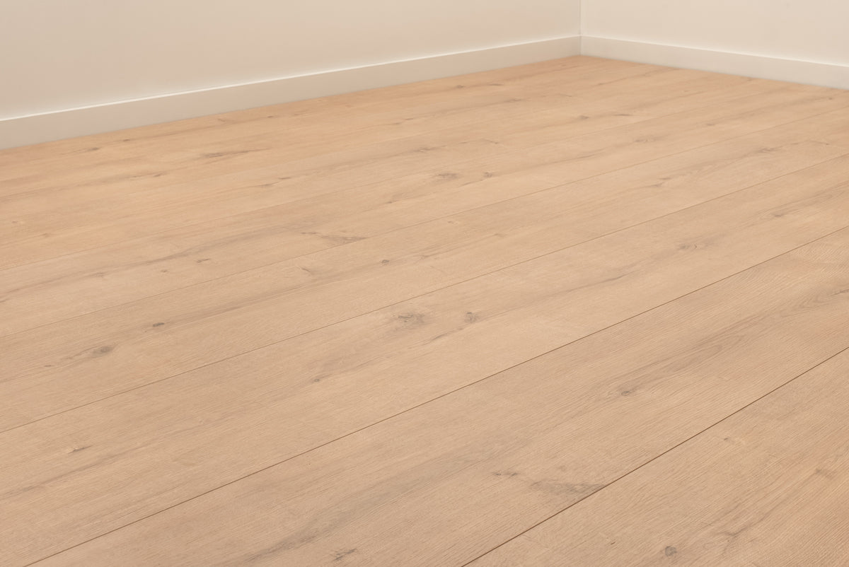 Floer Robuste Reine Eiche Landhaus Laminat FLR - 1037 - Solzaleben.de