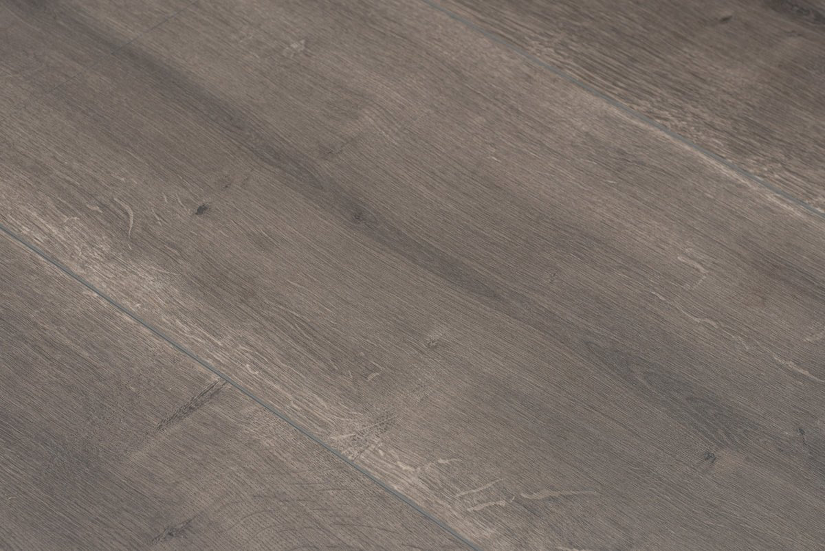 Floer Tiefbraune Eiche Landhaus Laminat FLR-1032 - Solzaleben.de