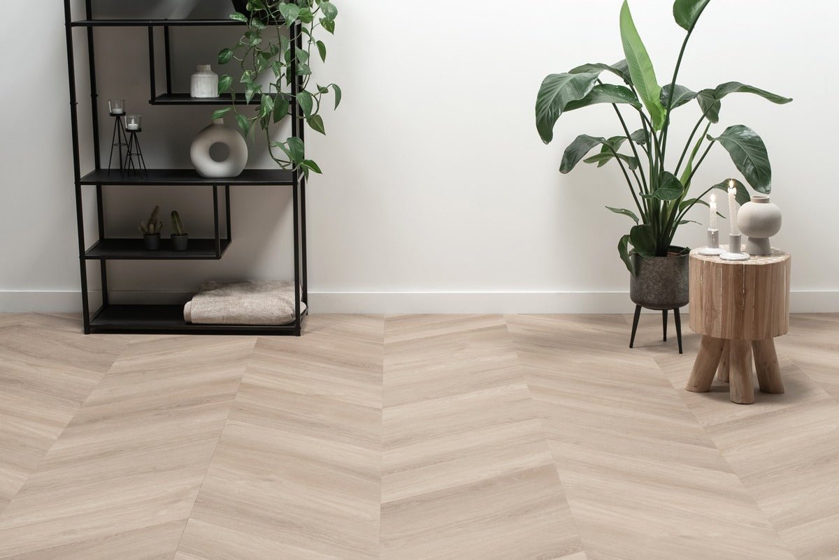 Floer Unbehandelt Eiche Chevron Klebe-Vinyl FLR-3570 - Solzaleben.de