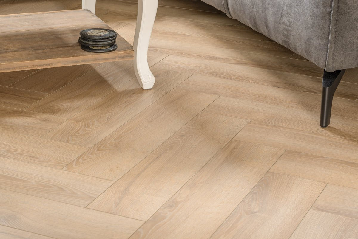 Floer Unbehandelt Eiche Fishgrät Laminat FLR - 1606 - Solzaleben.de