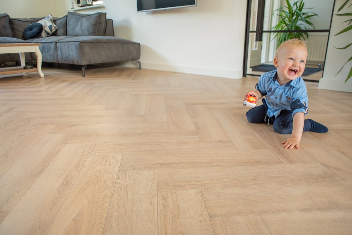 Floer Unbehandelt Eiche Fishgrät Laminat FLR - 1606 - Solzaleben.de