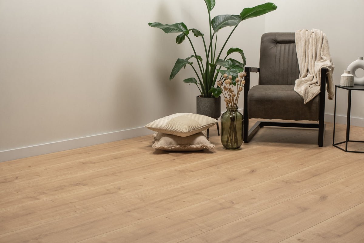 Floer Unbehandelte Eiche Landhaus Laminat FLR - 1029 - Solzaleben.de