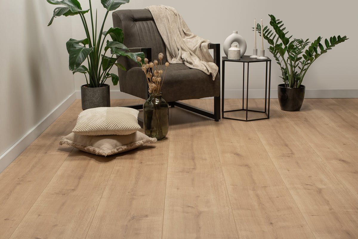 Floer Unbehandelte Eiche Landhaus Laminat FLR - 1029 - Solzaleben.de