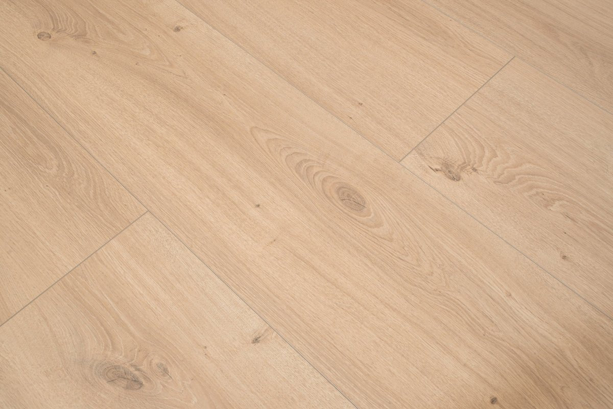 Floer Vienna Unbehandelte Eiche Städte Laminat FLR - 1420 - Solzaleben.de