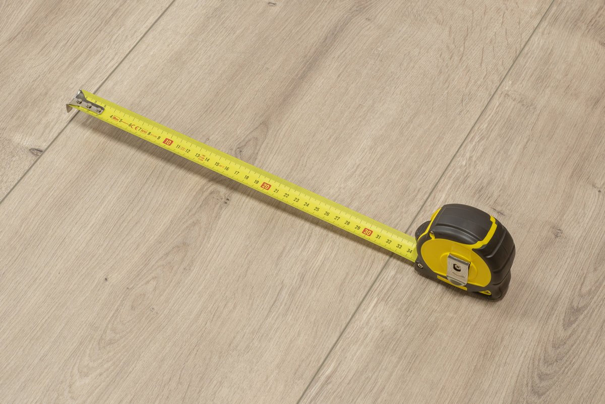 Floer Warmgraue Eiche Landhaus Laminat FLR - 1033 - Solzaleben.de