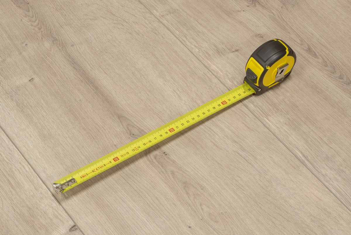 Floer Warmgraue Eiche Landhaus Laminat FLR - 1033 - Solzaleben.de