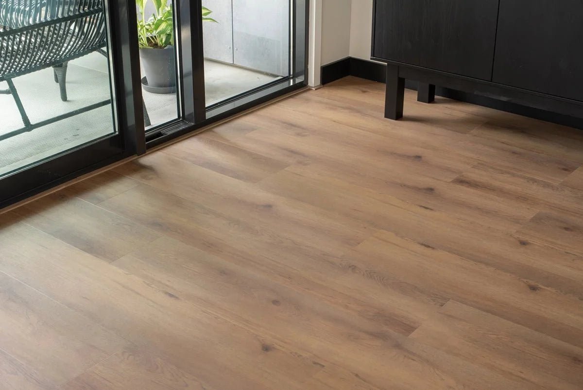 Floer Warth Nussbraun Eiche Dörfer Klebe-Vinyl FLR-3046 - Solzaleben.de