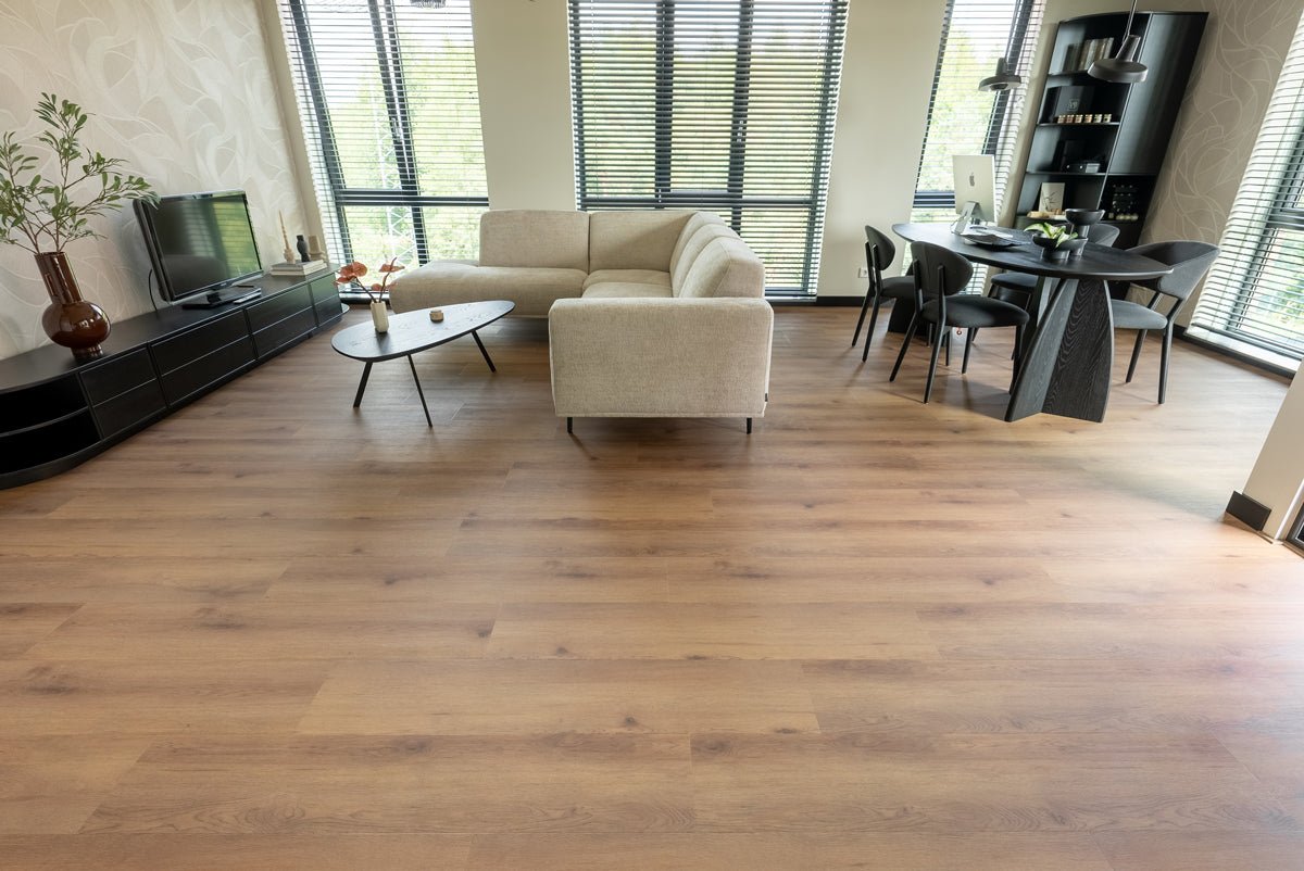 Floer Warth Nussbraun Eiche Dörfer Klebe - Vinyl FLR - 3046 - Solzaleben.de