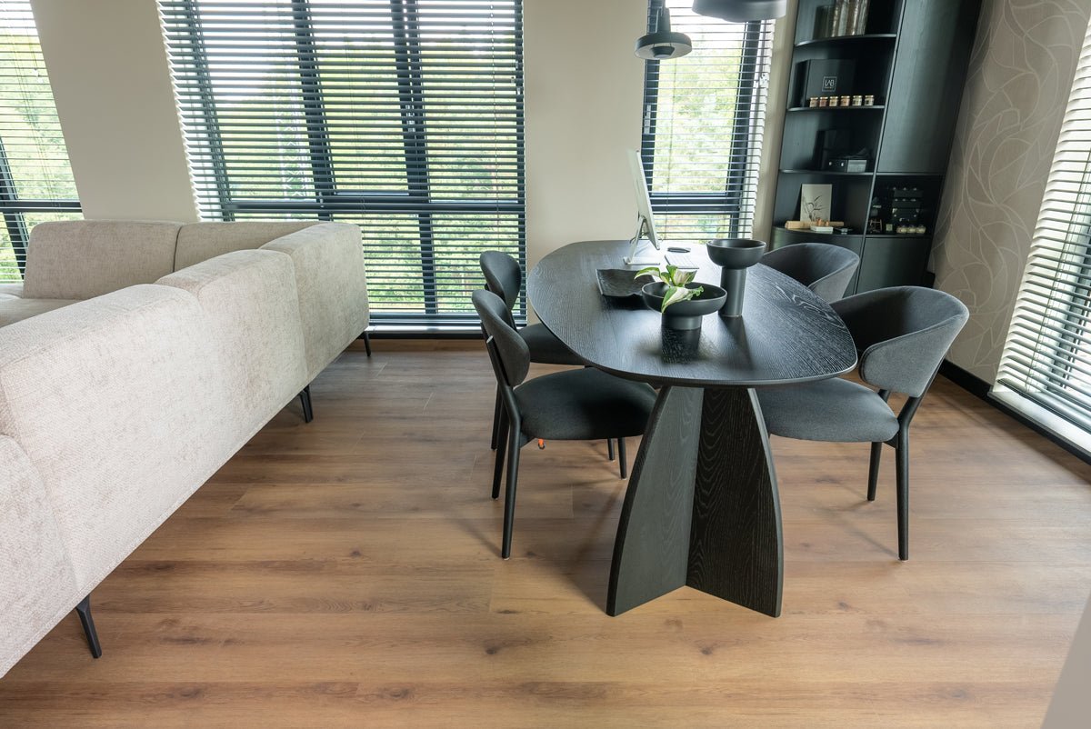 Floer Warth Nussbraun Eiche Dörfer Klebe - Vinyl FLR - 3046 - Solzaleben.de