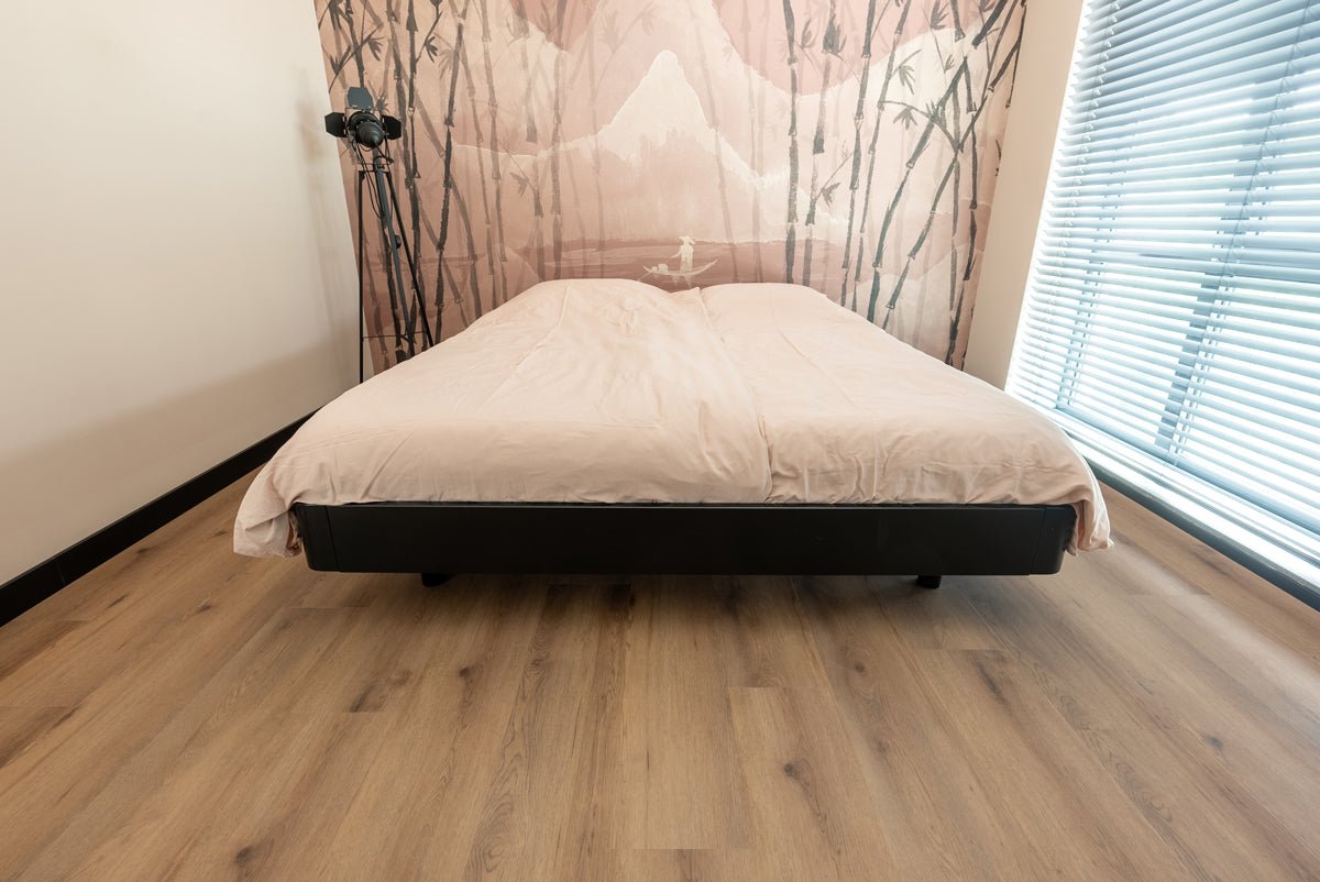 Floer Warth Nussbraun Eiche Dörfer Klebe - Vinyl FLR - 3046 - Solzaleben.de