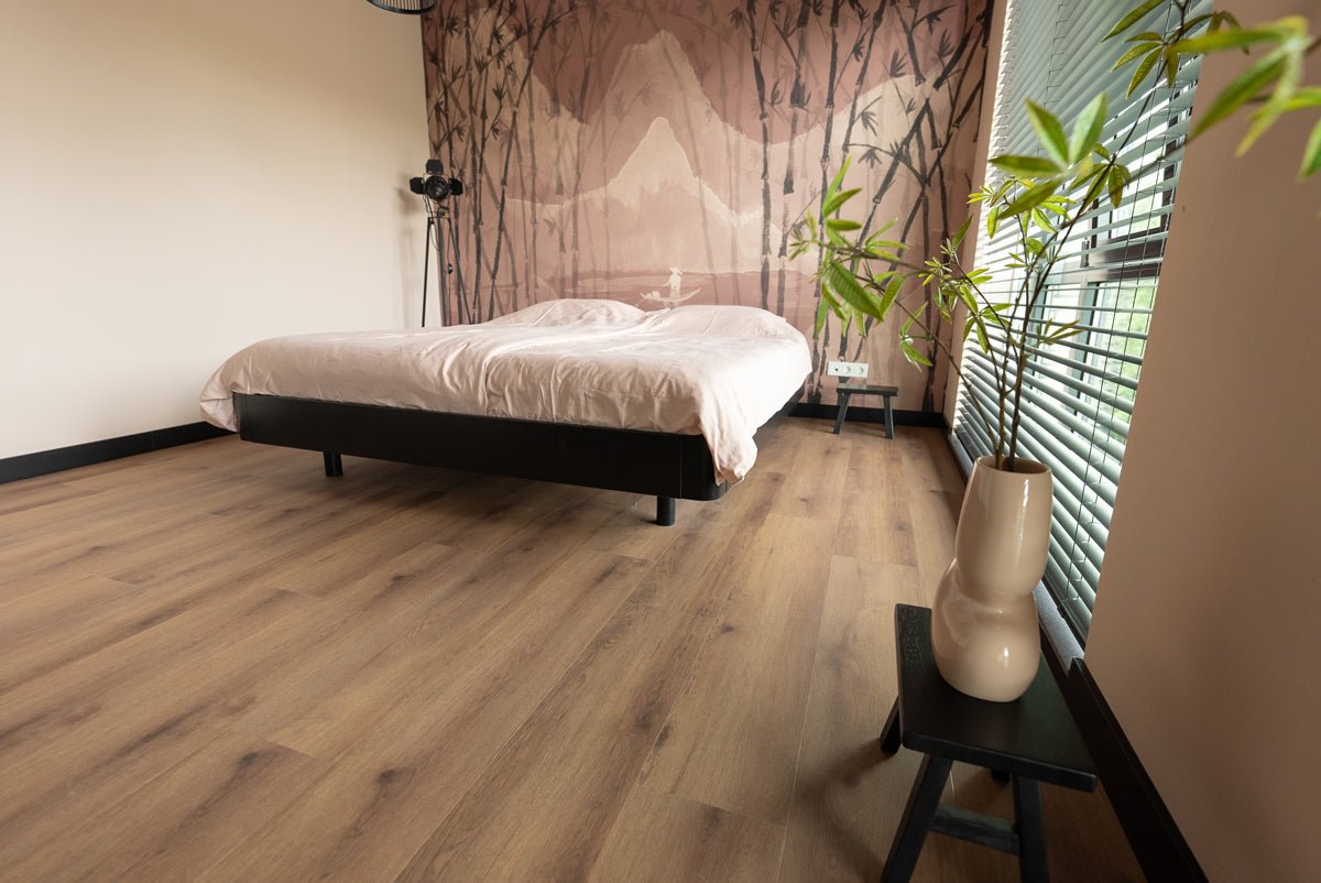 Floer Warth Nussbraun Eiche Dörfer Klebe - Vinyl FLR - 3046 - Solzaleben.de