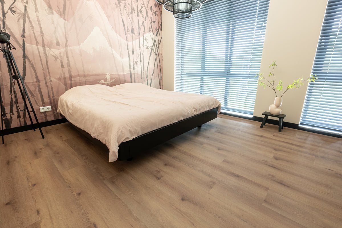 Floer Warth Nussbraun Eiche Dörfer Klebe - Vinyl FLR - 3046 - Solzaleben.de
