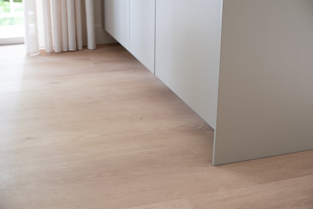 Floer Weiß Eiche Landhaus Klebe - Vinyl FLR - 3232 - Solzaleben.de